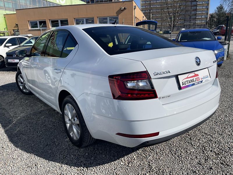 Škoda Octavia 2.0TDi DSG STYLE-Navi-DPH-ČR ! - fotka 8 z 38