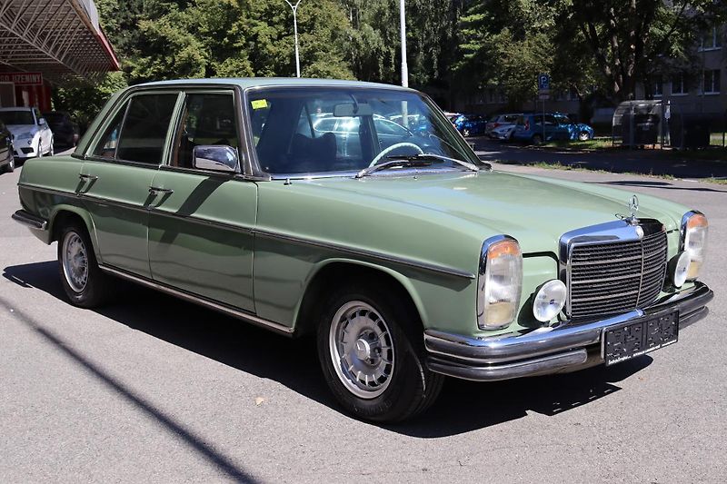 Mercedes-Benz 115 W115 230.4 manuál - fotka 7 z 50