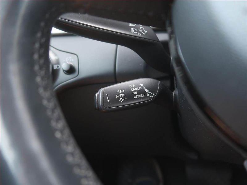 Audi A4 (2015) S-Line 2.0 TDI, Automat - fotka 16 z 16