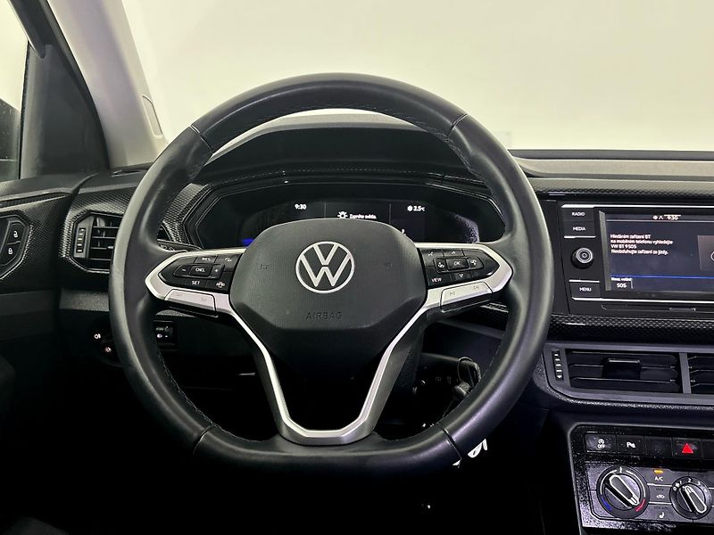 Volkswagen T-Cross LIFE - fotka 18 z 28