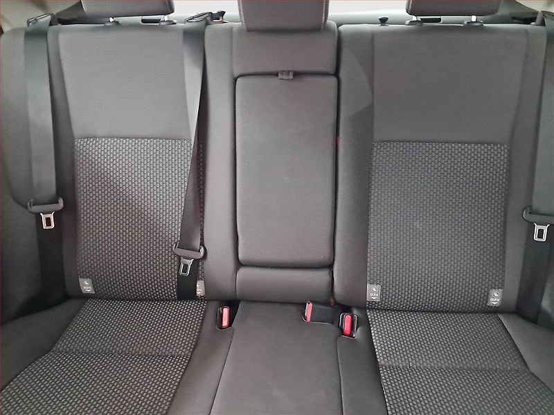 Toyota Corolla (2018) 1.6 Valvematic, Tempomat - fotka 10 z 20