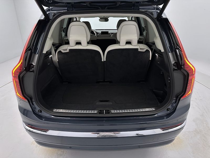 Volvo XC90 (2026) B5 AWD AUT BRIGHT PLUS 7-míst - fotka 22 z 25