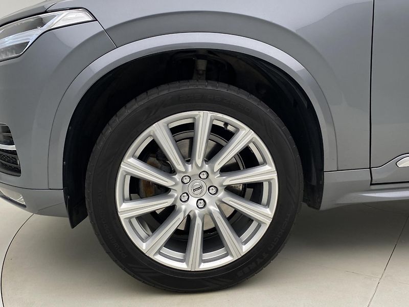Volvo XC90 D5 AWD INSCRIPTION REZERVACE - fotka 40 z 54