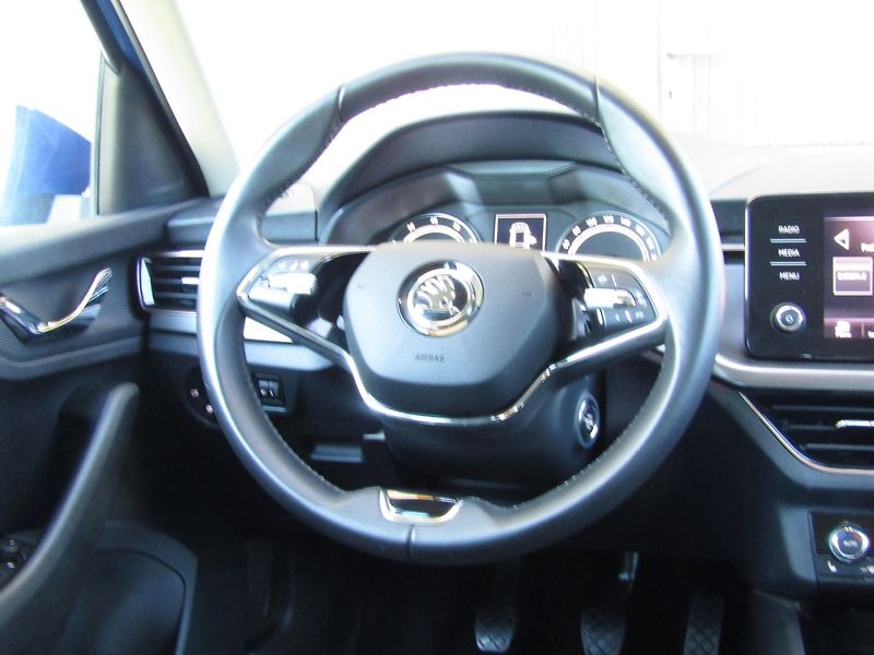 Škoda Kamiq (2023) 1.0 TSI 81kW CZ PŮVOD - fotka 16 z 37