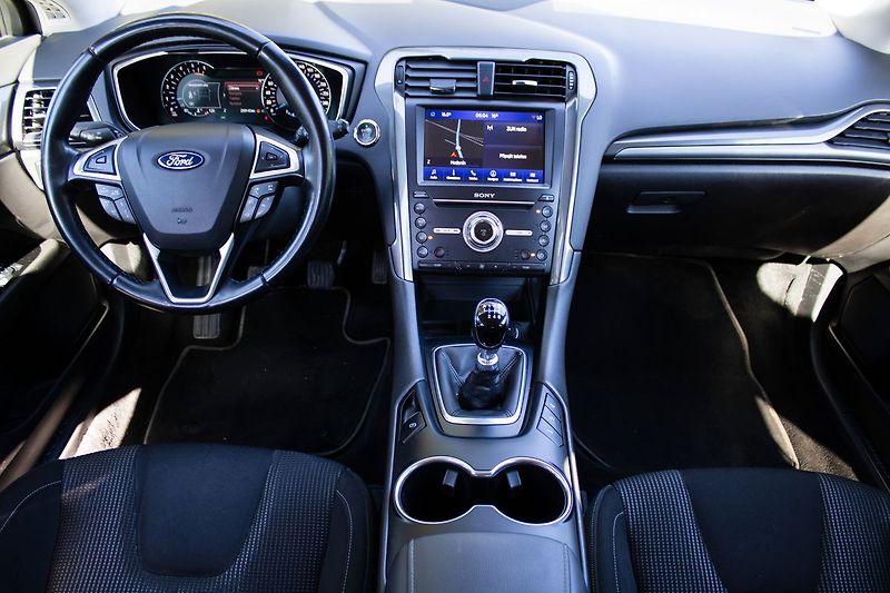 Ford Mondeo - fotka 19 z 20