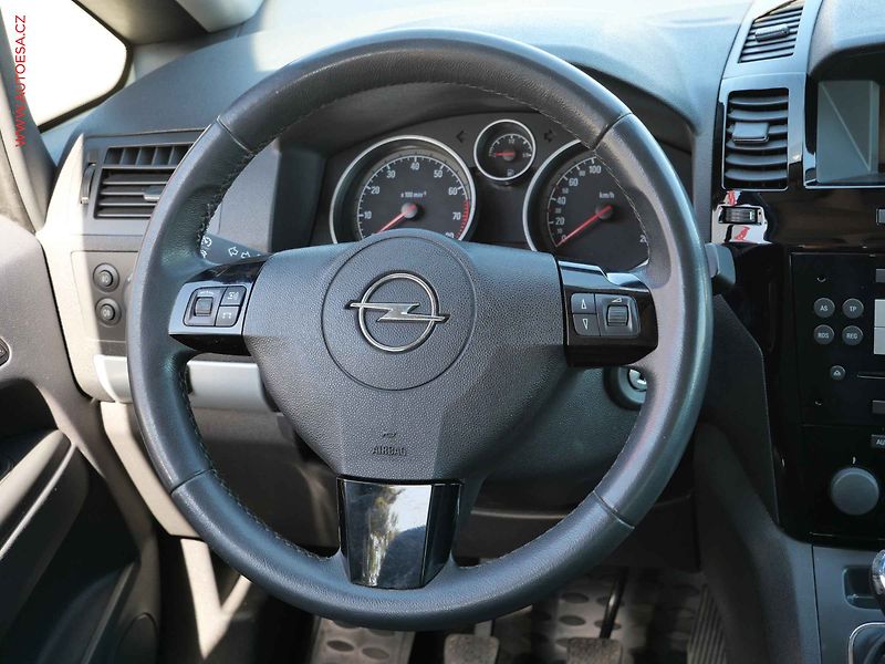 Opel Zafira (2010) 1.8 i 7míst, AC, TZ - fotka 14 z 19