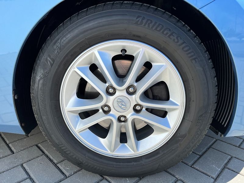 Hyundai i30 (2014) 1.4CVVT ČR+1.maj.! 2 sady kol! - fotka 24 z 24