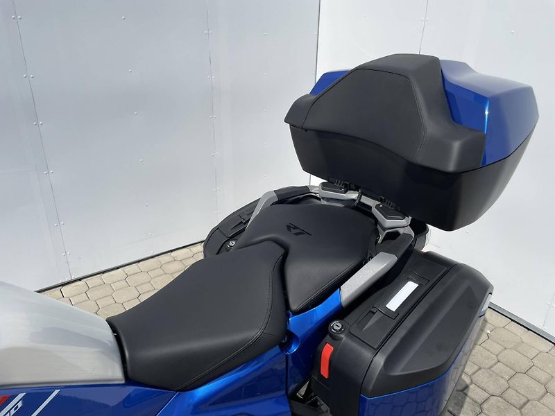 BMW (2026) R 1300 RT - fotka 14 z 17