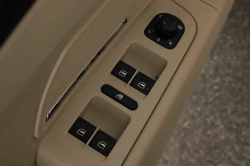 Škoda Superb (2009) 3.6 FSI V6, 4X4, Automat - fotka 13 z 19