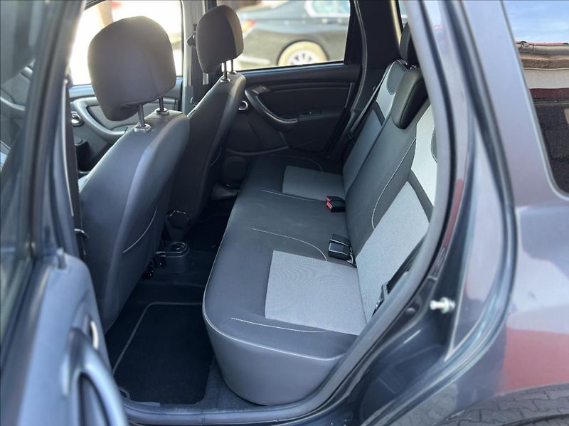 Dacia Duster 1,6 SCe / LPG / KLIMA Black Sh - fotka 13 z 32