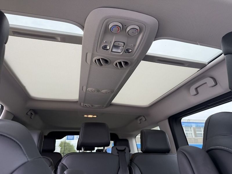 Toyota ProAce Verso L2 2.2D 8AT Family Executive W - fotka 10 z 13