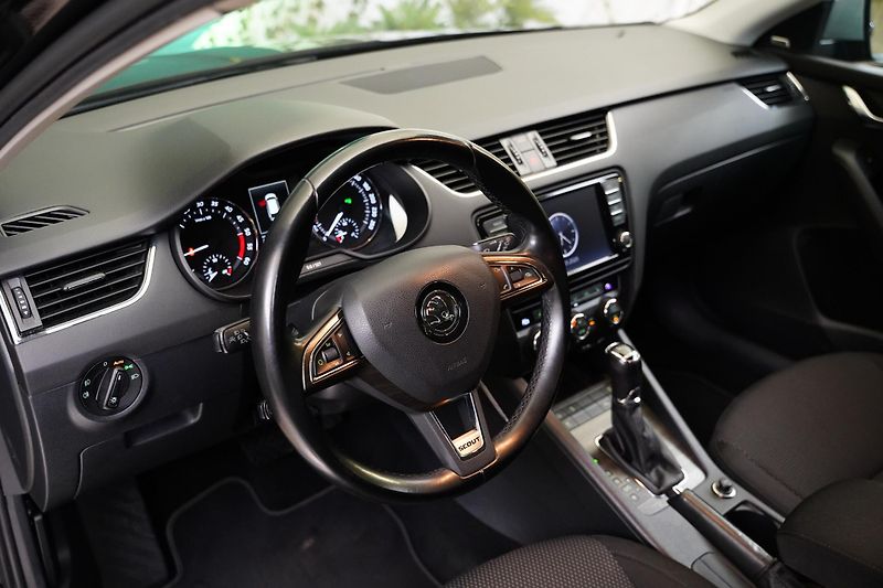 Škoda Octavia - fotka 14 z 27