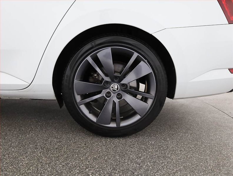 Škoda Superb (2016) Style Plus 2.0 TDI, Automat - fotka 20 z 20