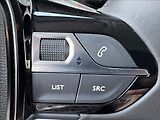 Peugeot 2008 1,2 i ALLURE DPH 1.maj původČR - náhled 31