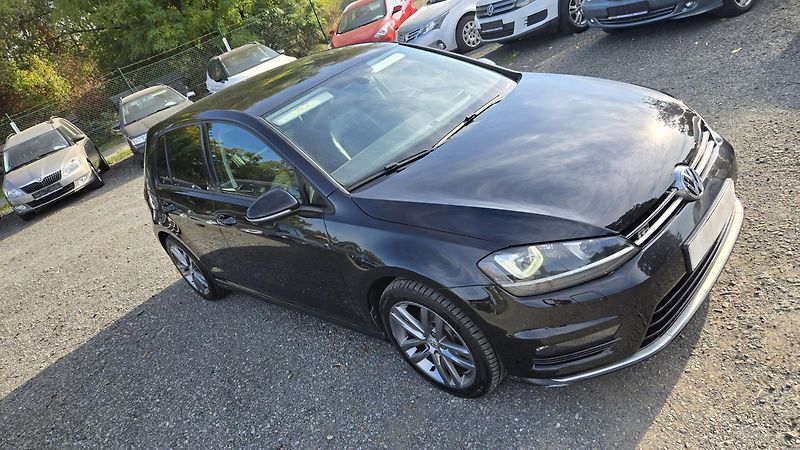 Volkswagen Golf 1.6TDI  DSG COMFORT 77KW - fotka 6 z 44