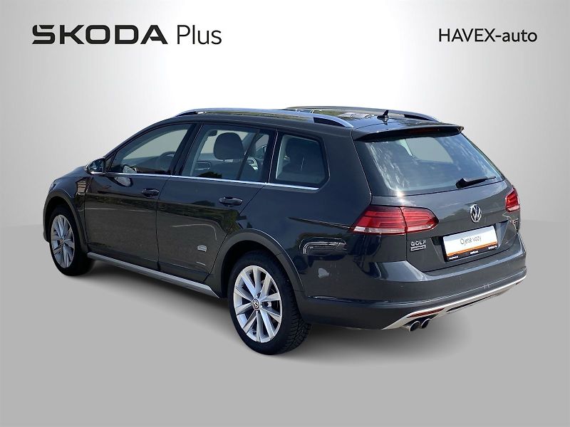 Volkswagen Golf (2020) Variant 2.0 TDI DSG 4Motion Al - fotka 30 z 31