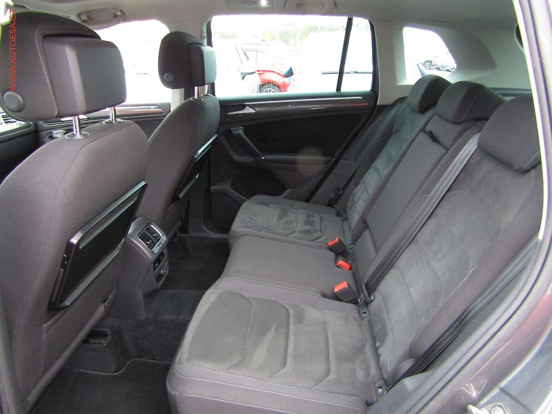 Volkswagen Tiguan (2016) 2.0 TDi, Highline, LED, panor - fotka 10 z 15