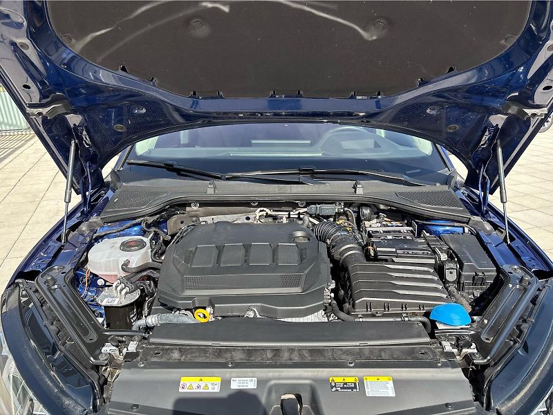 Škoda Octavia 2.0TDI 110 kW DSG EXCLUSIVE SE - fotka 30 z 30