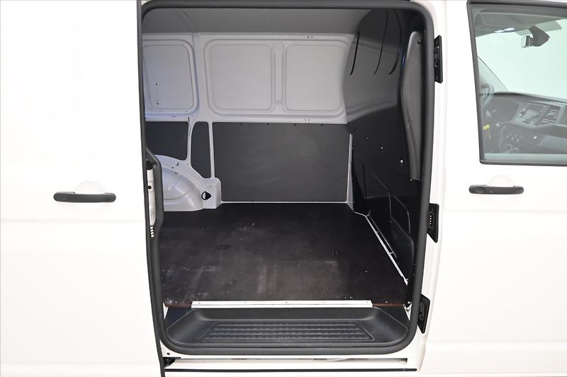 Volkswagen Transporter 2,0 TDI 81kW KLIMATempomat Zár - fotka 11 z 28