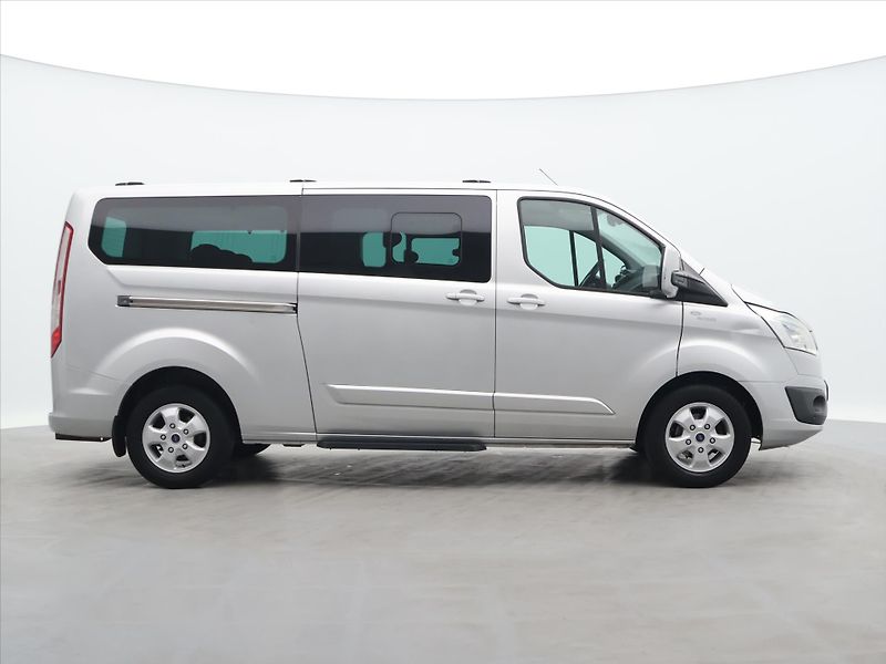 Ford Tourneo Custom 2,2 TDCI 114kW TITANIUM CZ 8Mí - fotka 8 z 37