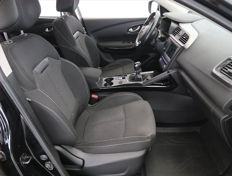 Renault Kadjar (2016) 1.2 TCe, ČR,1.maj, Serv.kniha - fotka 9 z 20