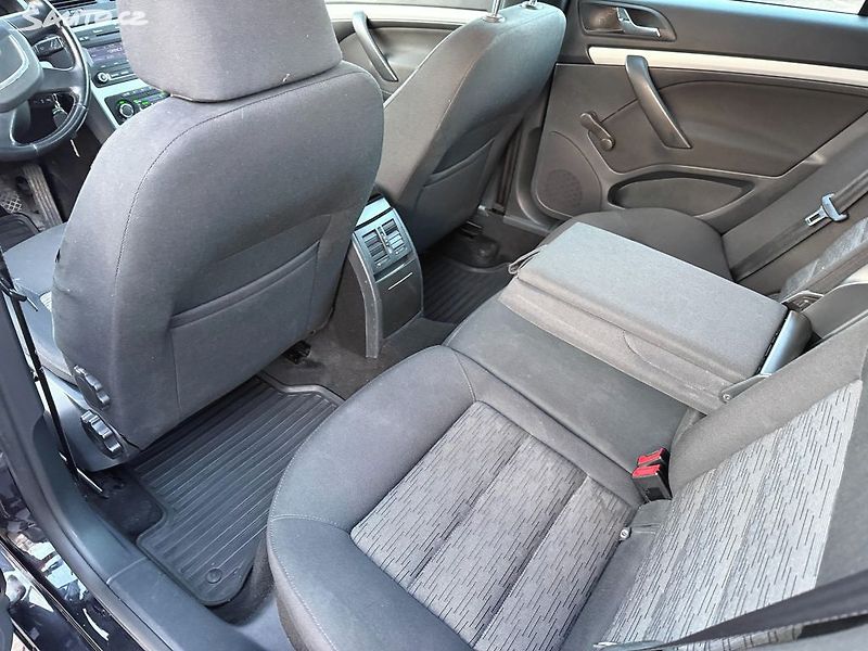 Škoda Octavia 2.0 TDI 103kW - fotka 23 z 26