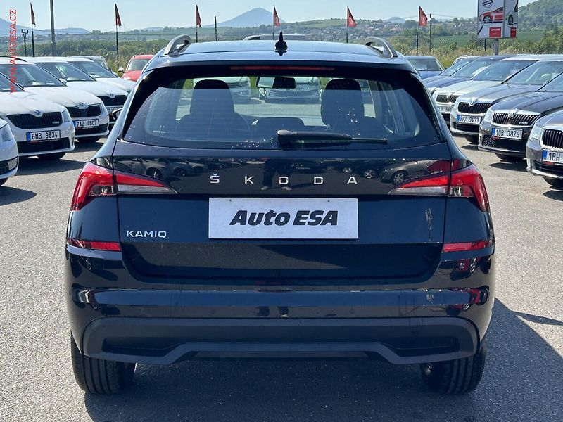 Škoda Kamiq (2022) 1.0 TSi, Active, +kola - fotka 5 z 17