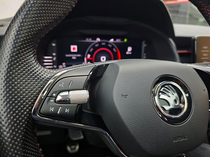 Škoda Scala (2021) 1.5 TSi Monte Carlo 110kW DPH - fotka 22 z 49
