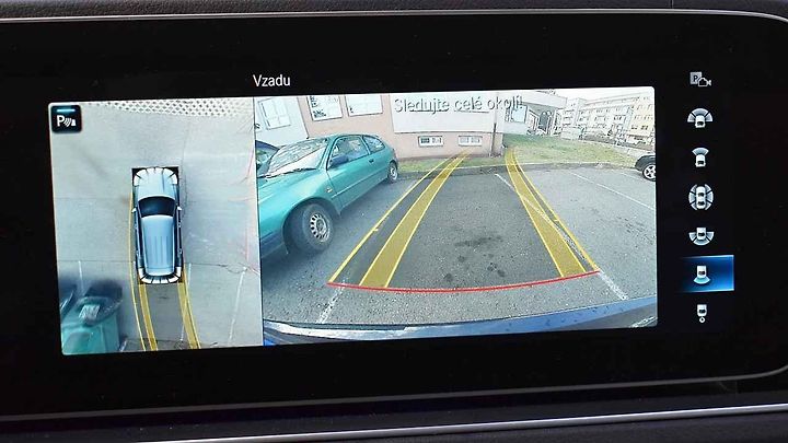 Parkovací kamera ve voze Mercedes-Benz GLE