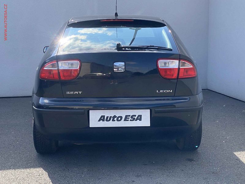 Seat Leon (2002) 1.6i, AC - fotka 5 z 15