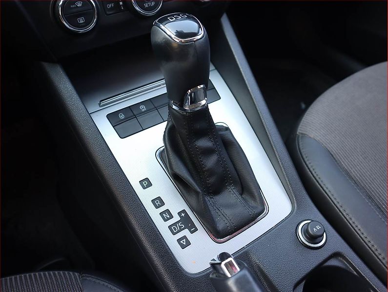 Škoda Octavia (2015) 1.4 TSI, Automat, Kůže, Navi - fotka 13 z 20