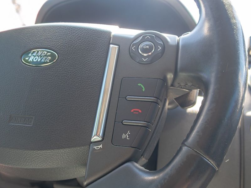 Land Rover Discovery (2013) 3.0D 155KW 7sed – NAVIJÁK - fotka 18 z 57