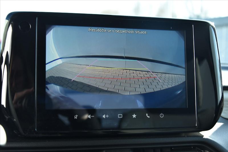Suzuki Swift 1.2 PREMIUM HYBRID ZÁRUKA 2/30 - fotka 21 z 27