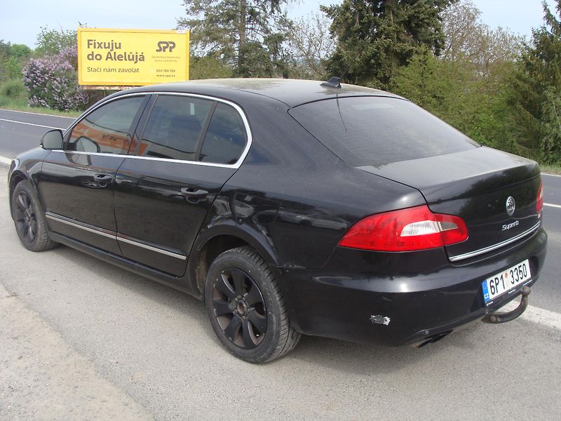 Škoda Superb 2.0 TDi, 125 kW, tažné, klima - fotka 3 z 30