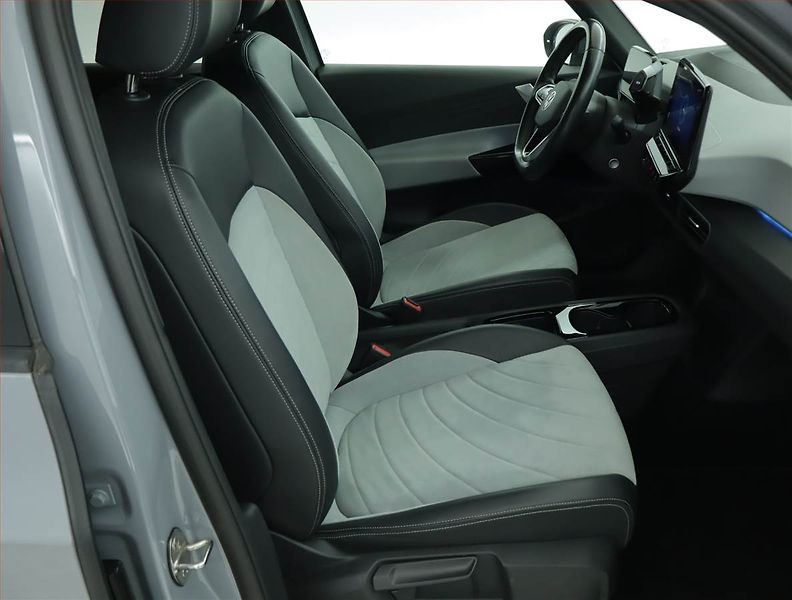Volkswagen ID.3 (2023) Pro Perf. (62 kWh), SoH 89% - fotka 9 z 18