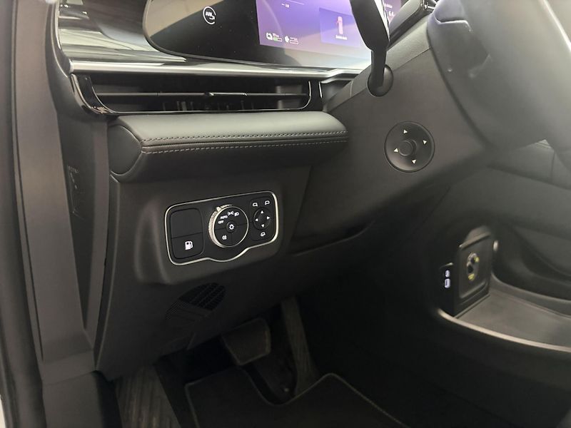 Omoda 9 (2025) Omoda 9 PHEV Premium  - fotka 27 z 28