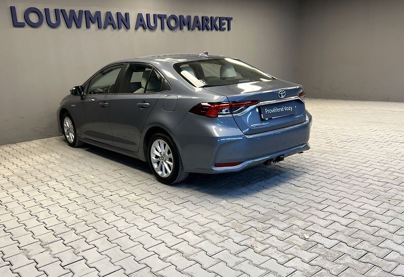 Toyota Corolla 1,8 Hybrid AT Comfort Tech - fotka 7 z 16