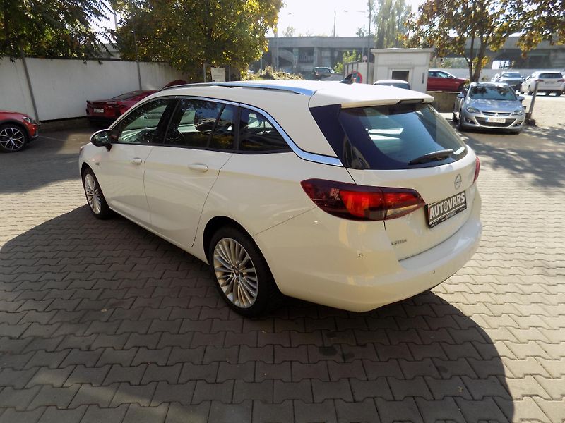 Opel Astra (2019) 1.6 CDTi - fotka 5 z 12