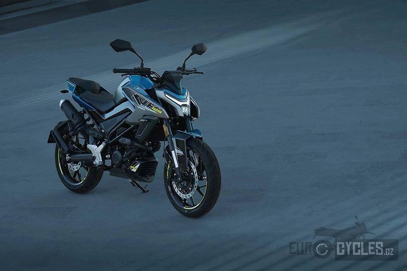 CFMOTO (2026) 125 NK - fotka 14 z 17