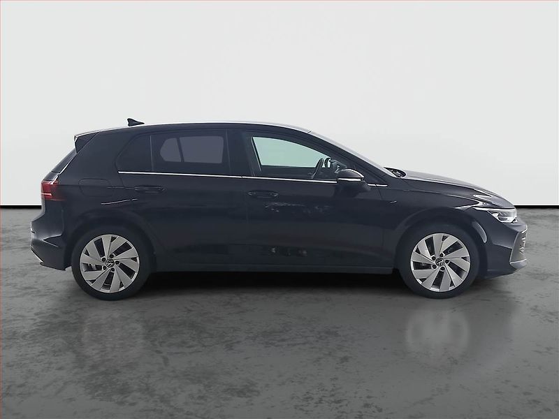 Volkswagen Golf (2025) Style 1.5 eTSI - fotka 6 z 18