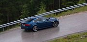 Jaguar XE.
