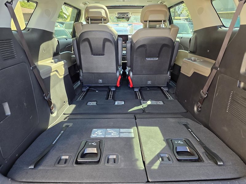 Kia Carnival 2,2-7 MÍST-ODBĚR 10/2026-TAŽNÉ - fotka 16 z 18