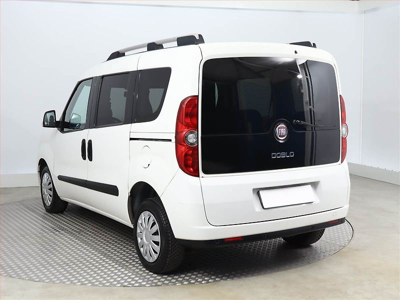 Fiat Dobló (2011) 1.6 MultiJet, 5Míst - fotka 4 z 11