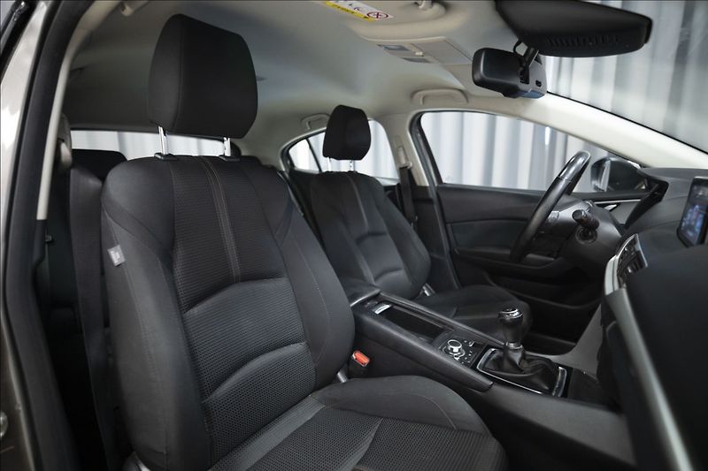 Mazda 3 2,0 SKYACTIV NAVI TAŽNÉ ČR - fotka 11 z 38