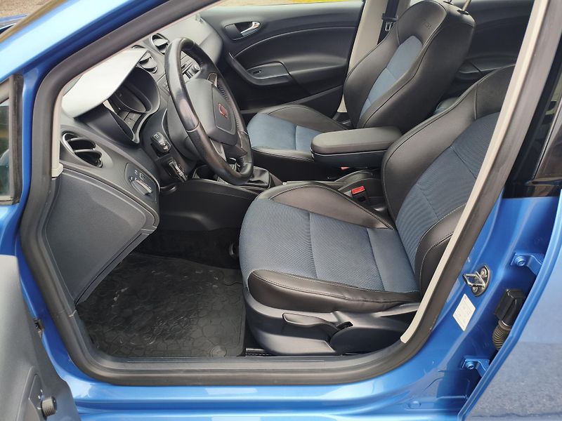 Seat Ibiza (2014) 1,2 TSI 77Kw I-tech combi - fotka 12 z 33
