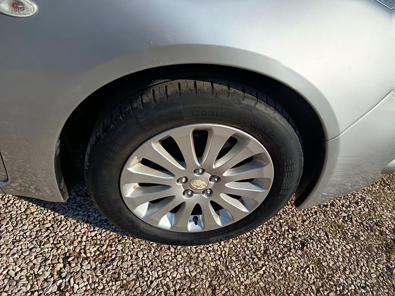 Subaru Impreza (2011) 2.0 R 110kw - fotka 36 z 40
