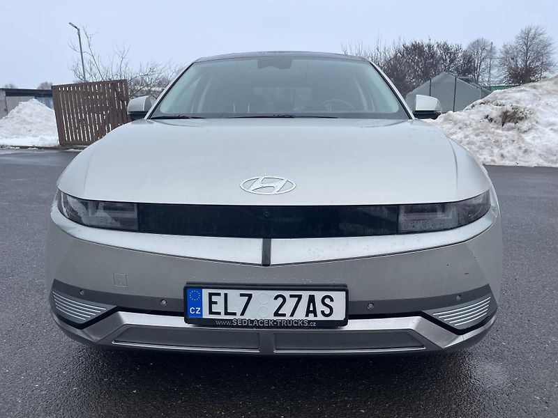 Hyundai Ioniq 5 (2021) 73 Kwh Style 4x4  ČR  - fotka 6 z 31