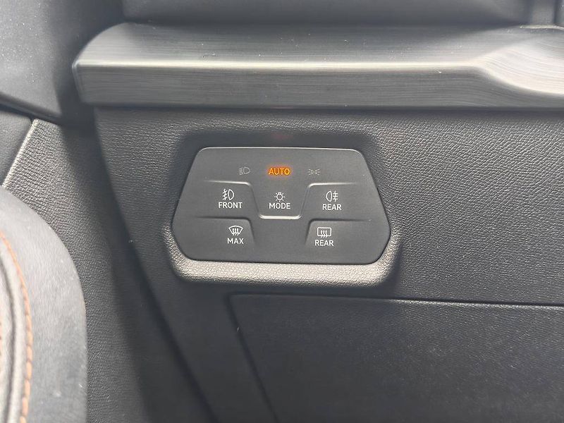 Cupra Formentor 6MP 1,5 TSI - fotka 20 z 24