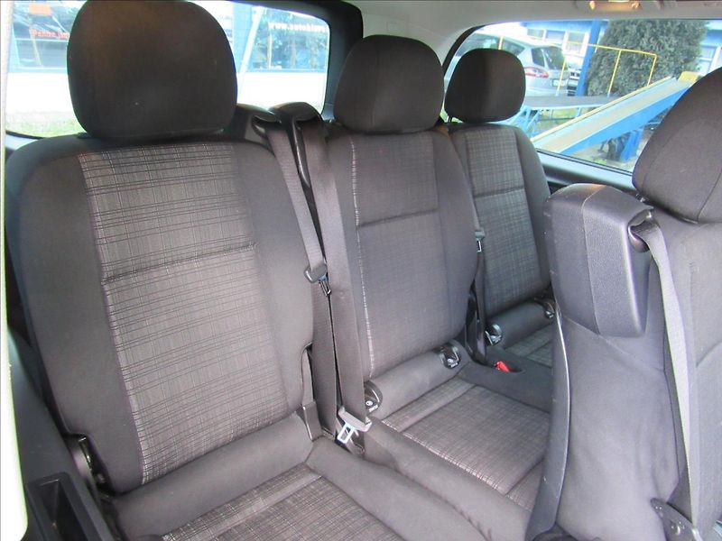 Mercedes-Benz Vito 2,1 d 114CDi 100KW 8 míst - fotka 11 z 28