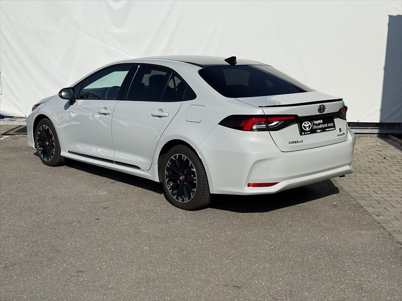 Toyota Corolla 1,8 GR sport - fotka 4 z 19